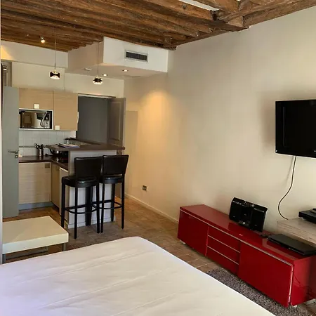 Apartment Habitat Parisien - Marais Sicile